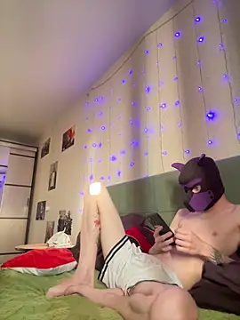 I K A online show from 06-19-26, 04:33