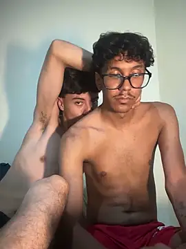 latinoshotsinterracial online show from 06-28-26, 04:51