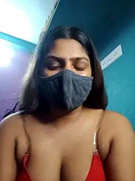 Snapshot of Model-031 chatting on 06-10-26, 07:02 Model-031 online show from 06-10-26, 07:02