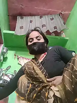 Snapshot of Kamni_cutee chatting on 06-12-26, 02:21 Kamni cutee online show from 06-12-26, 02:21