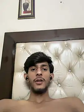ronnnnn718 online show from 06-12-26, 07:35