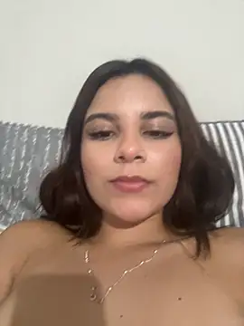 Snapshot of CristalMalika chatting on 06-11-26, 01:38 CristalMalika online show from 06-11-26, 01:38