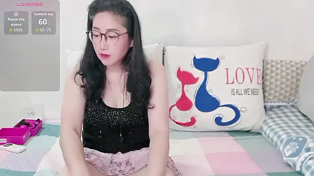 alisa-baby-666 online show from 06-11-26, 01:42