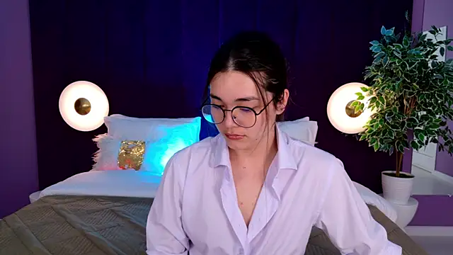 MaddieMeyer online show from 07-16-26, 03:45