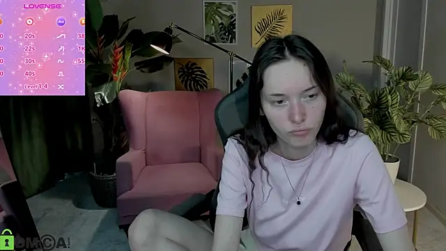 Eva Leeee online show from 07-22-26, 04:48