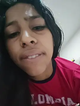 Snapshot of candylatina21 chatting on 06-22-26, 03:25 candylatina21 online show from 06-22-26, 03:25