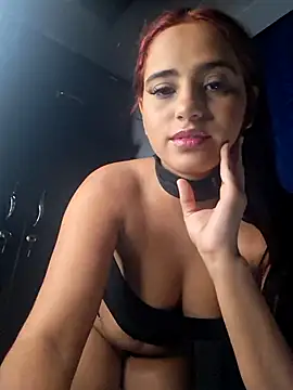 Snapshot of miarouse-21- chatting on 07-26-26, 06:43 miarouse-21- online show from 07-26-26, 06:43