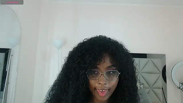lily mendoza online show from 06-25-26, 06:45