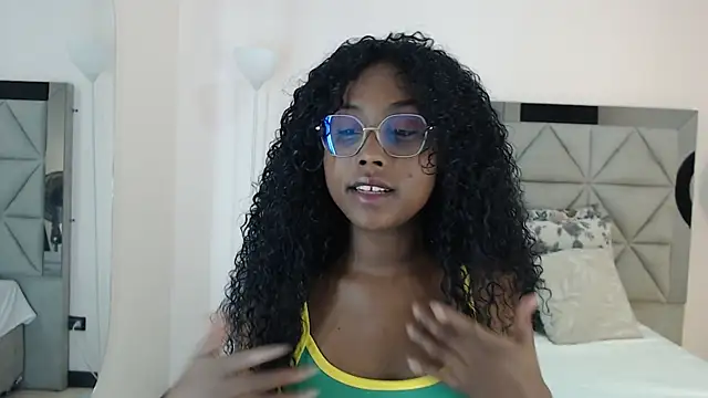 lily mendoza online show from 07-16-26, 08:15