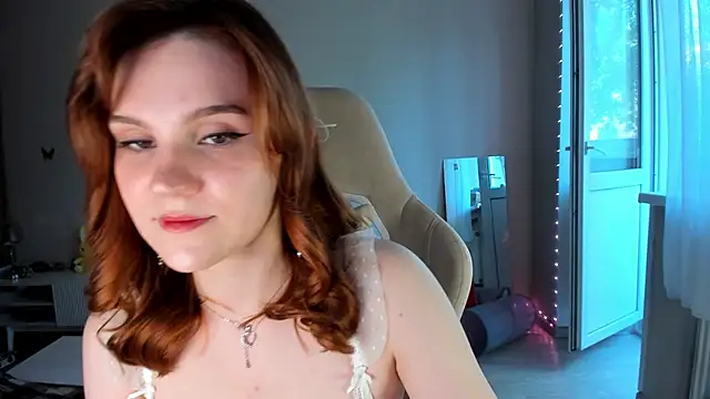 amelia braun online show from 06-15-26, 01:52