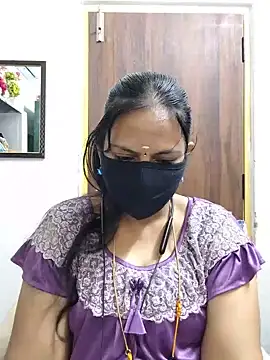 Snapshot of Tamil_white_beauty chatting on 06-23-26, 09:40 Tamil white beauty online show from 06-23-26, 09:40