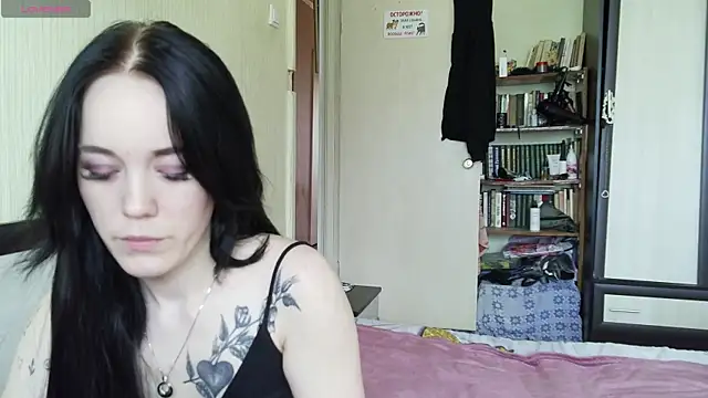 Snapshot of Mia_Ellis chatting on 08-03-26, 10:10 Mia Ellis online show from 08-03-26, 10:10