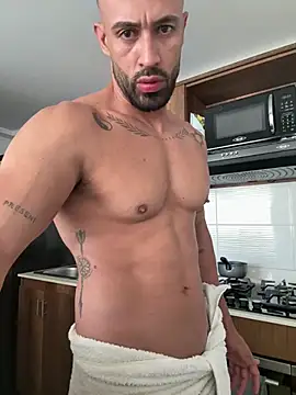 Mateo Ospina  online show from 07-17-26, 01:51