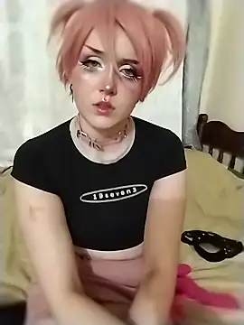 Snapshot of Horrorchan chatting on 06-15-26, 12:51 Horrorchan online show from 06-15-26, 12:51
