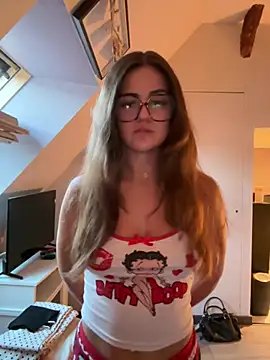 petiteambre online show from 07-23-26, 07:34