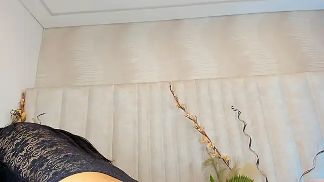 Kaii miler  online show from 07-15-26, 03:23