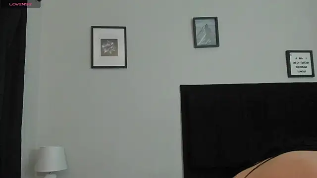 Snapshot of Sara_B chatting on 06-27-26, 06:02 Sara B online show from 06-27-26, 06:02