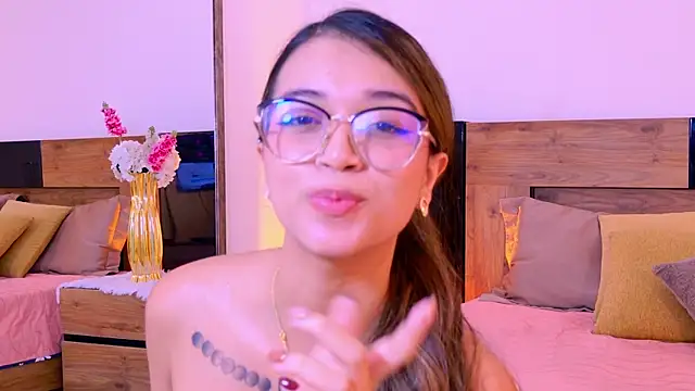 CassieMills online show from 07-28-26, 02:13