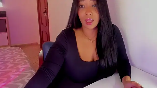 NicolePasqualott online show from 12-13-25, 09:42