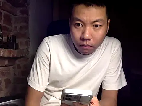 boyasiannnn online show from 07-20-26, 10:39