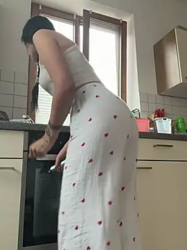 MisssMiaaa17 online show from 07-06-26, 07:49