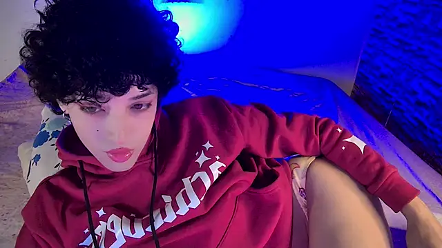 Snapshot of xFemboyToy chatting on 07-18-26, 10:24 xFemboyToy online show from 07-18-26, 10:24