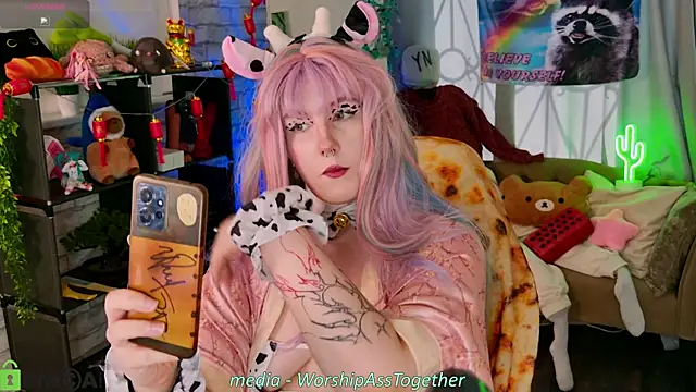 Candy-yeah online show from 07-12-26, 01:07