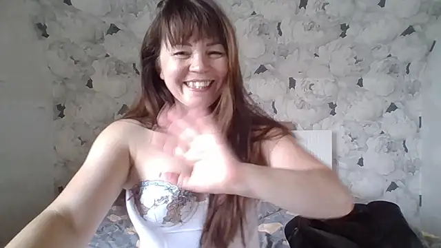 Snapshot of VanessaSmuthh chatting on 07-14-26, 01:52 VanessaSmuthh online show from 07-14-26, 01:52