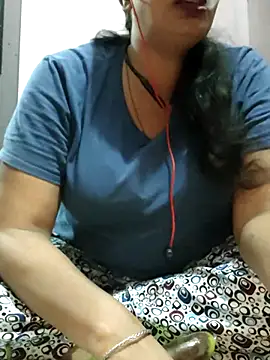Hot Darling001 online show from 07-29-26, 01:42