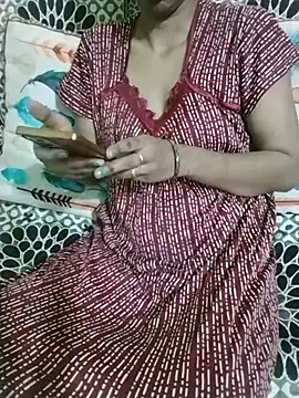 Snapshot of Unmarried_girl chatting on 07-22-26, 06:27 Unmarried girl online show from 07-22-26, 06:27