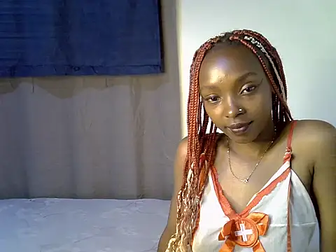 Petiteliz online show from 06-15-26, 07:16