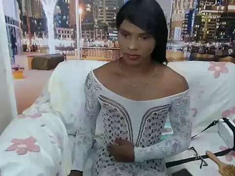 Snapshot of stefania_bragan chatting on 06-16-26, 07:05 stefania bragan online show from 06-16-26, 07:05