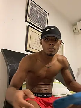 Ydiaz09 online show from 07-18-26, 04:05