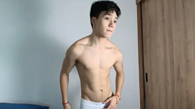 Snapshot of luandy_1 chatting on 06-21-26, 12:30 luandy 1 online show from 06-21-26, 12:30