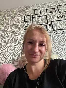 Emilia ki online show from 07-20-26, 01:13