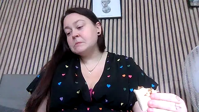 Snapshot of MysteriousAlaya chatting on 07-30-26, 12:37 MysteriousAlaya online show from 07-30-26, 12:37