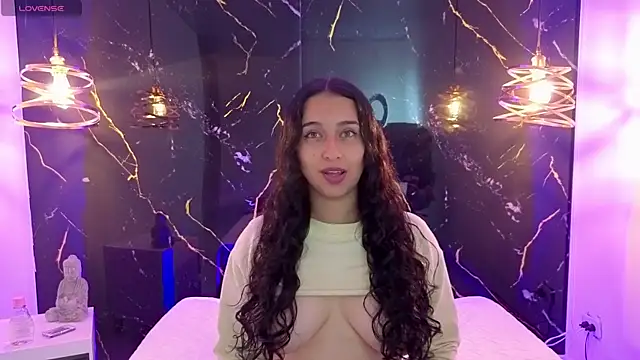 Snapshot of ZoeBlissX chatting on 06-19-26, 11:25 ZoeBlissX online show from 06-19-26, 11:25