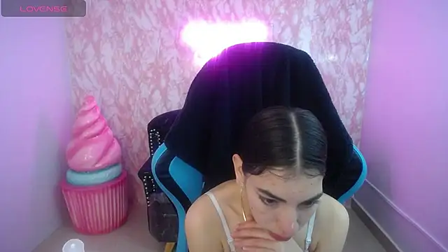 KiaraStar ch online show from 07-08-26, 01:26