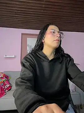 GabyLopez Pink online show from 07-17-26, 03:02