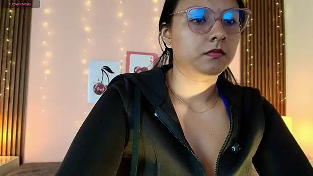 katty collet online show from 06-18-26, 01:59