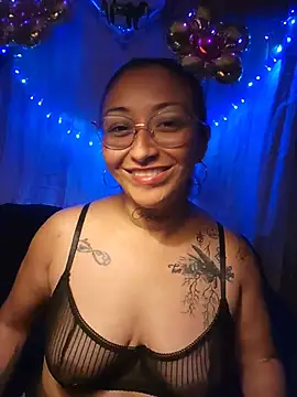 Snapshot of sweetshubbymami chatting on 07-05-26, 12:50 sweetshubbymami online show from 07-05-26, 12:50