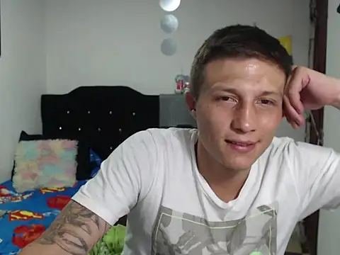 Snapshot of Stiiveen777 chatting on 07-16-26, 12:38 Stiiveen777 online show from 07-16-26, 12:38