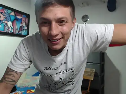 Snapshot of Stiiveen777 chatting on 07-20-26, 10:45 Stiiveen777 online show from 07-20-26, 10:45