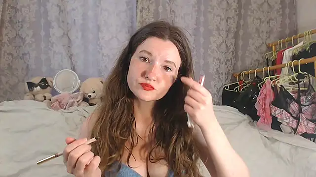 ChloeBrooklyn online show from 06-24-26, 02:05