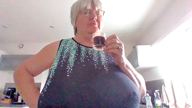 Snapshot of coquinesensuel chatting on 07-14-26, 06:51 coquinesensuel online show from 07-14-26, 06:51