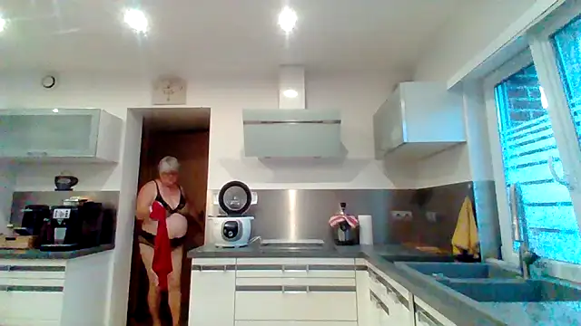 Snapshot of coquinesensuel chatting on 07-21-26, 07:38 coquinesensuel online show from 07-21-26, 07:38