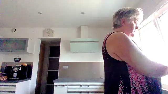 Snapshot of coquinesensuel chatting on 07-28-26, 07:15 coquinesensuel online show from 07-28-26, 07:15