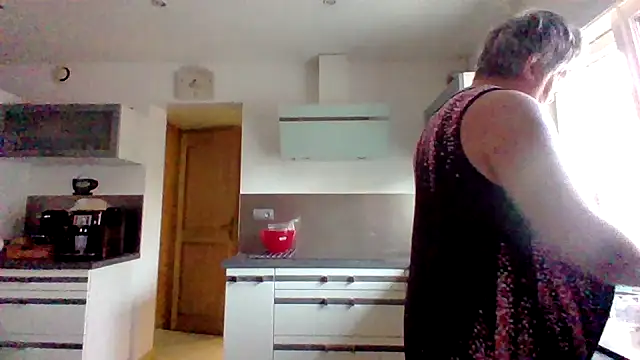 Snapshot of coquinesensuel chatting on 08-03-26, 06:12 coquinesensuel online show from 08-03-26, 06:12