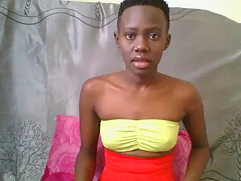 Snapshot of Tish_Leylah chatting on 07-31-26, 11:53 Tish Leylah online show from 07-31-26, 11:53