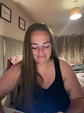 Snapshot of Bustygem_ chatting on 07-18-26, 10:35 Bustygem online show from 07-18-26, 10:35